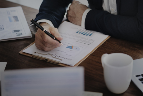 Commercial-Lawyer-Meeting